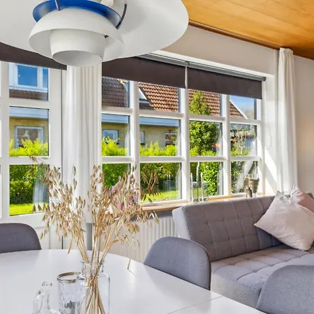 Semesterbostad Pilehuset *